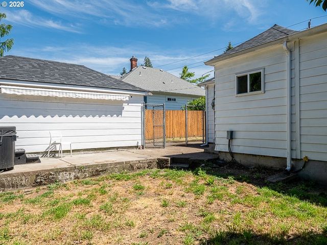 1108 V St, Vancouver, WA 98661