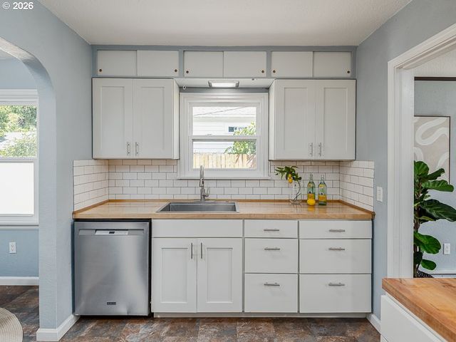 1108 V St, Vancouver, WA 98661