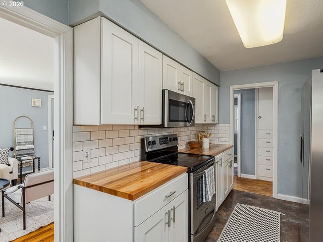 1108 V St, Vancouver, WA 98661