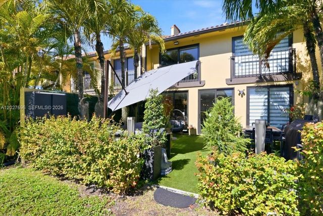 3629 Estepona Avenue E27, Doral, FL 33178