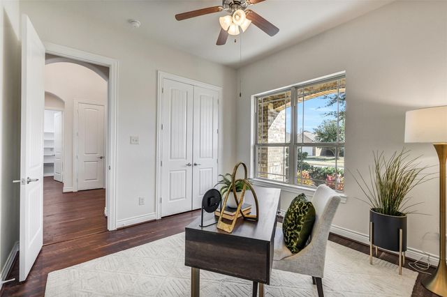 285 W Fork Drive, League City, TX 77573