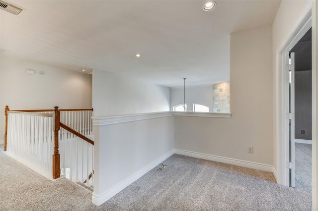 285 W Fork Drive, League City, TX 77573