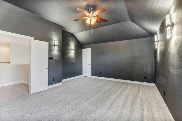 285 W Fork Drive, League City, TX 77573