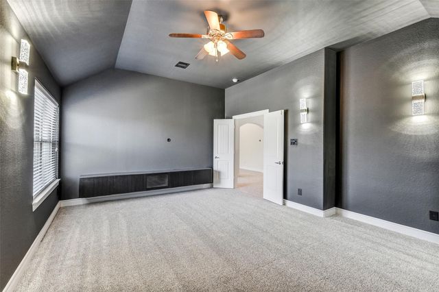 285 W Fork Drive, League City, TX 77573