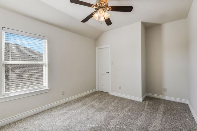 285 W Fork Drive, League City, TX 77573