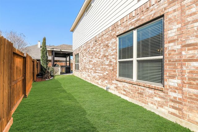 285 W Fork Drive, League City, TX 77573