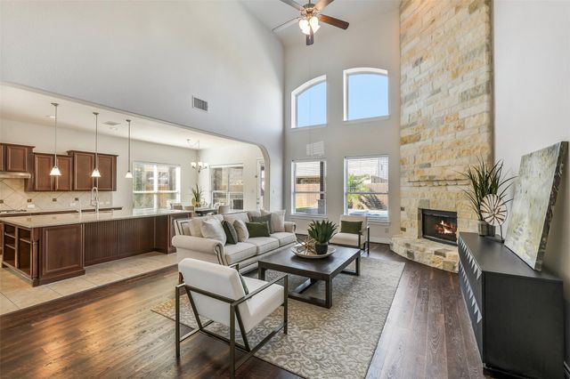 285 W Fork Drive, League City, TX 77573