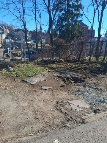 840 Carnival Way, Allentown, PA 15210