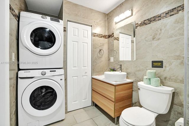 1318 Washington St, Hollywood, FL 33019