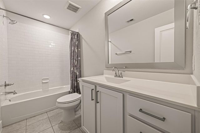 208 Dauphin Bay Court, Katy, TX 77493