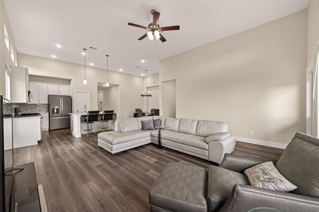 208 Dauphin Bay Court, Katy, TX 77493