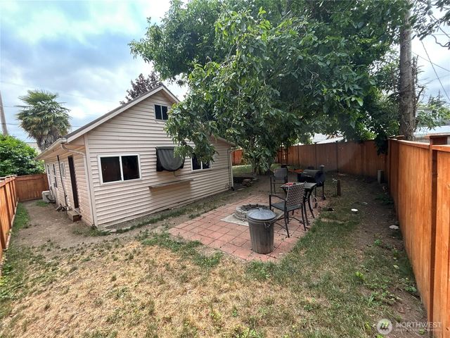 1270 Retsil Road E, Port Orchard, WA 98366
