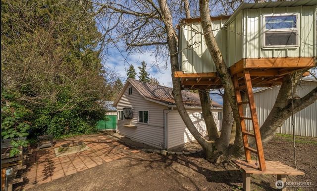 1270 Retsil Road E, Port Orchard, WA 98366