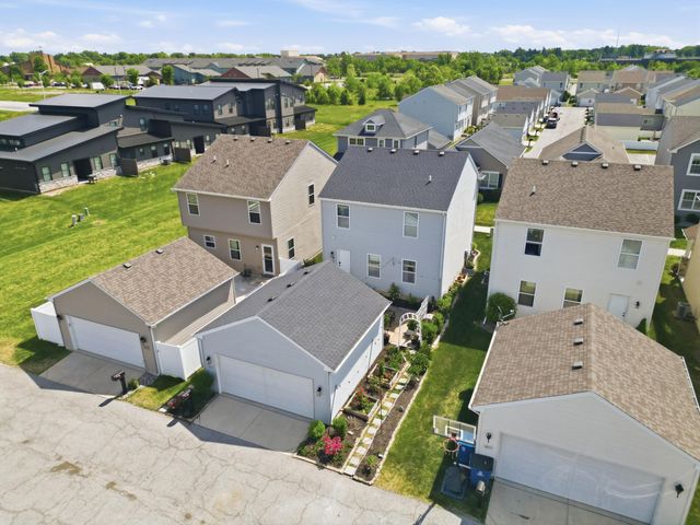 12713 Ellsworth Lane, Crown Point, IN 46307