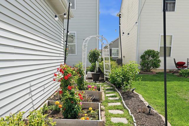12713 Ellsworth Lane, Crown Point, IN 46307