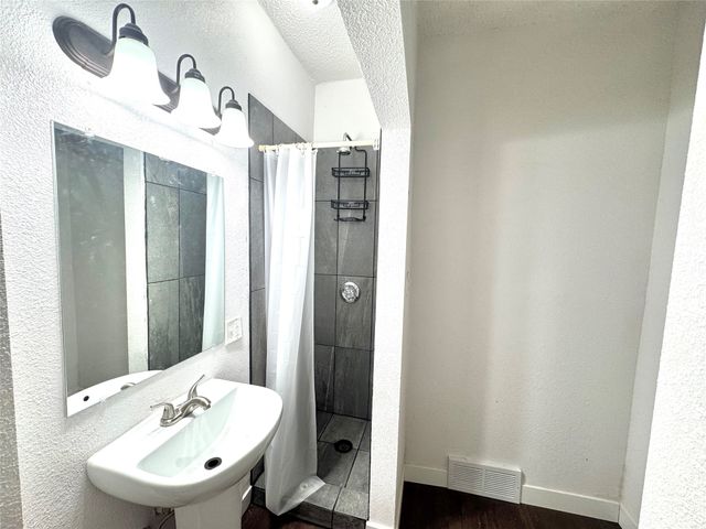 1609 12th Street, Des Moines, IA 50314