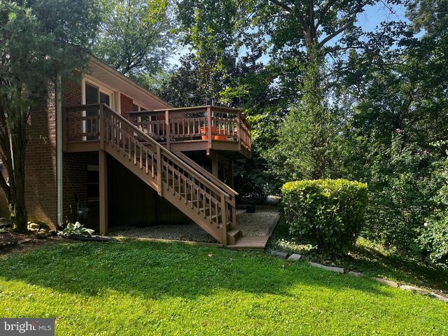 1108 ARCHER CT, Alexandria, VA 22312