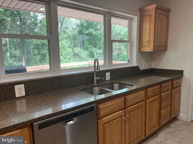 1108 ARCHER CT, Alexandria, VA 22312