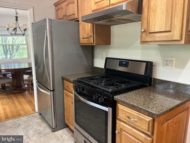1108 ARCHER CT, Alexandria, VA 22312