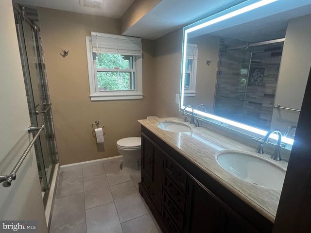 1108 ARCHER CT, Alexandria, VA 22312