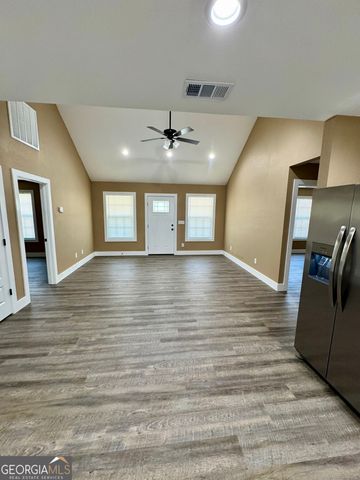 1100 Orange Street, Vidalia, GA 30474