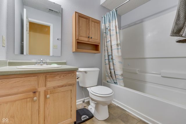 2316 Bristol Drive, Franklin, IN 46131