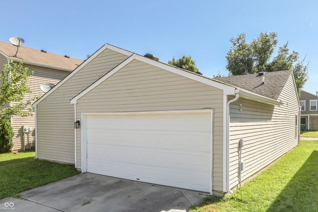 2316 Bristol Drive, Franklin, IN 46131