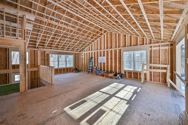 86 Ramshorn Road, Charlton, MA 01507