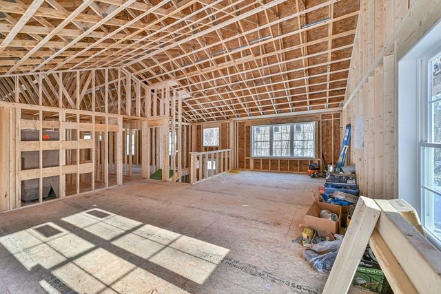 86 Ramshorn Road, Charlton, MA 01507