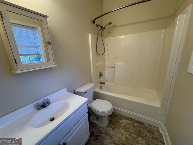 34 Woodberry Drive SE, Silver Creek, GA 30173