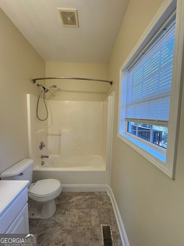 34 Woodberry Drive SE, Silver Creek, GA 30173