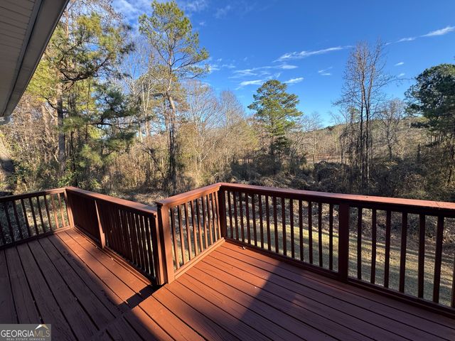 34 Woodberry Drive SE, Silver Creek, GA 30173