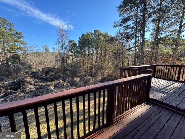 34 Woodberry Drive SE, Silver Creek, GA 30173