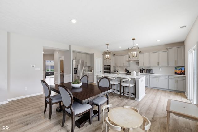 5693 Terracotta Trace, Mccordsville, IN 46055