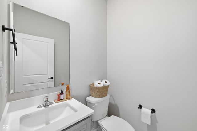 5693 Terracotta Trace, Mccordsville, IN 46055