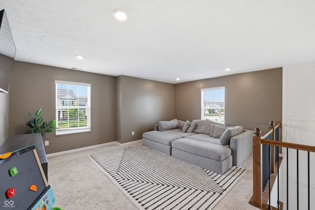 5693 Terracotta Trace, Mccordsville, IN 46055