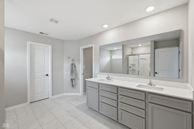 5693 Terracotta Trace, Mccordsville, IN 46055