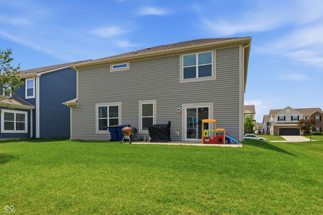 5693 Terracotta Trace, Mccordsville, IN 46055