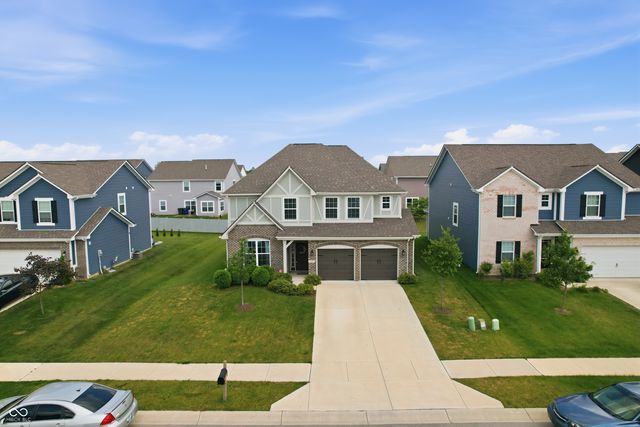 5693 Terracotta Trace, Mccordsville, IN 46055