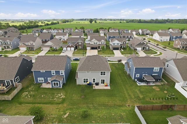 5693 Terracotta Trace, Mccordsville, IN 46055
