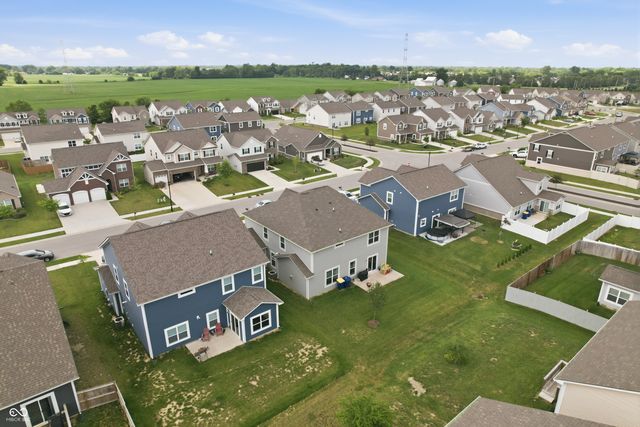 5693 Terracotta Trace, Mccordsville, IN 46055