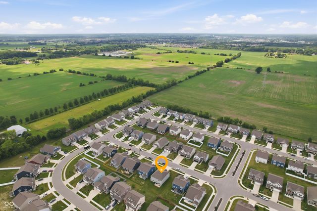 5693 Terracotta Trace, Mccordsville, IN 46055