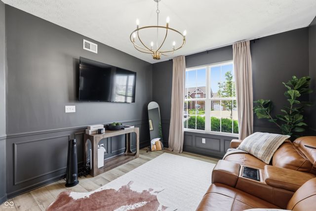 5693 Terracotta Trace, Mccordsville, IN 46055