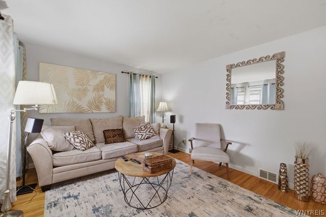 307 76th Street, Niagara Falls, NY 14304