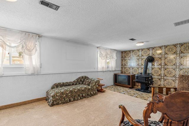 502 HARVARD LN, Cheyenne, WY 82009
