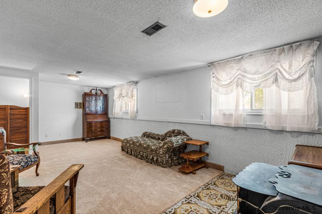502 HARVARD LN, Cheyenne, WY 82009