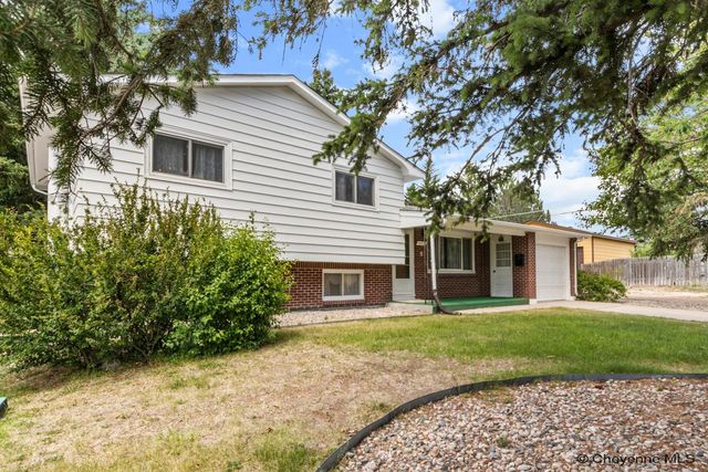 502 HARVARD LN, Cheyenne, WY 82009