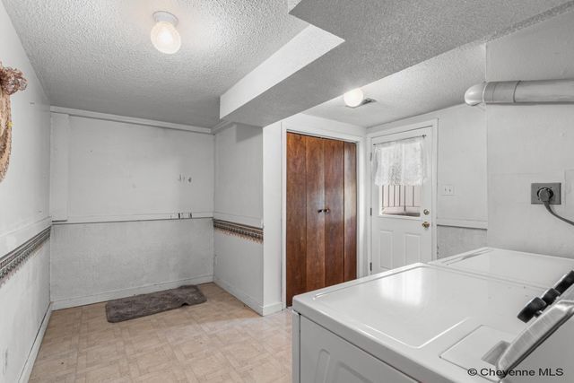 502 HARVARD LN, Cheyenne, WY 82009