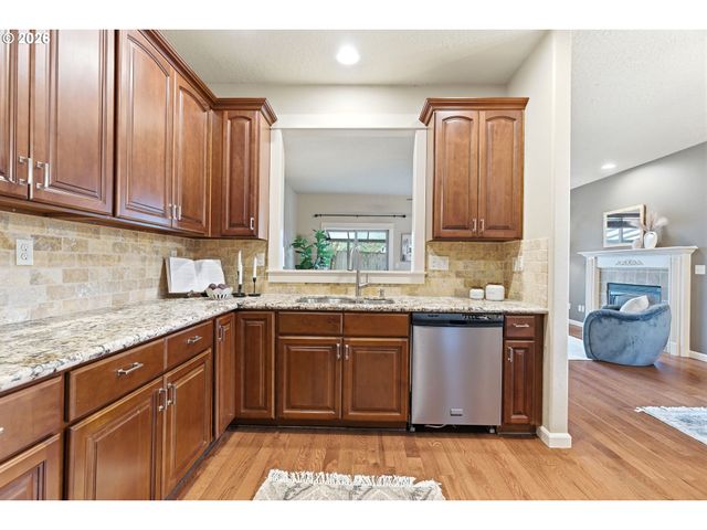 1749 Se MARION St, Portland, OR 97202