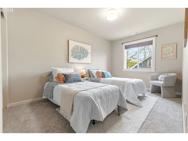 1749 Se MARION St, Portland, OR 97202